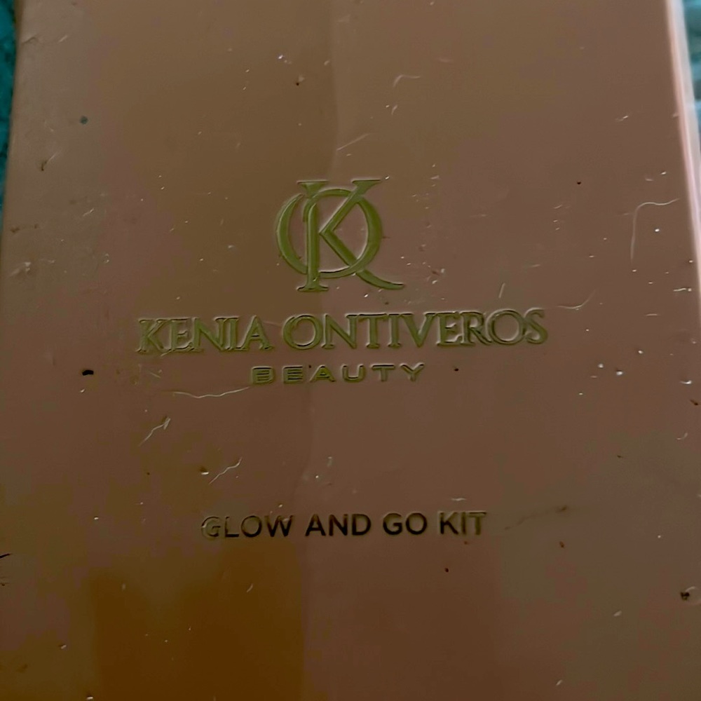 NWOT never touched Kenia Ontiveros Glow and Go kit